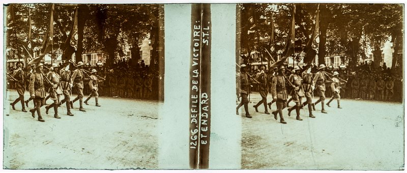 1266 Défilé de la Victoire : Etendard STL — France-Paris — 1919