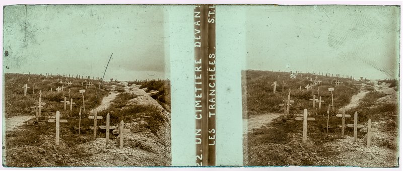 22 Un cimetière devant les tranchées STL