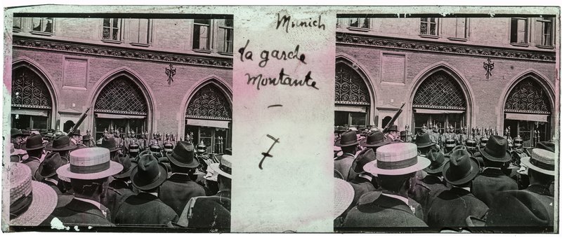 Munich La garde montante - 7 — Allemagne-Munich Hotel de Ville -