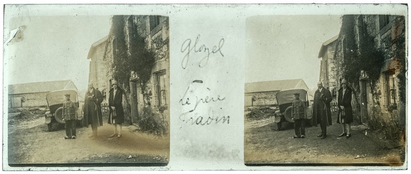 Glozel - Le père Fradin — France-Ferrières-sr-Sichon le musée Glozel — 1928