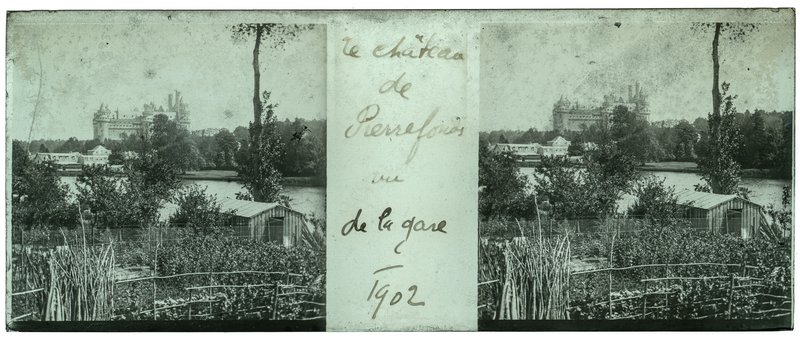 Le château de Pierrefonds vu de la gare - 1902 — France-Pierrefonds 1 allée des Tilleuls — 1902