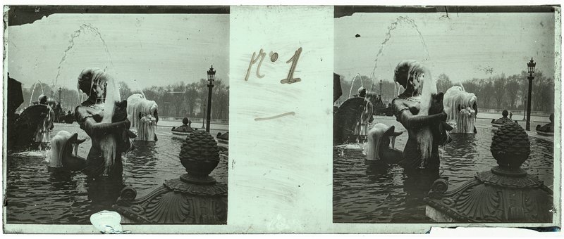 N°1 — France-Paris place de la COncorde — 1917